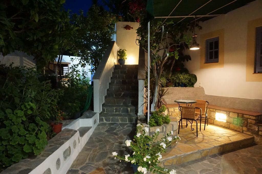 Patmos Maria Studios สกาลา ภายนอก รูปภาพ