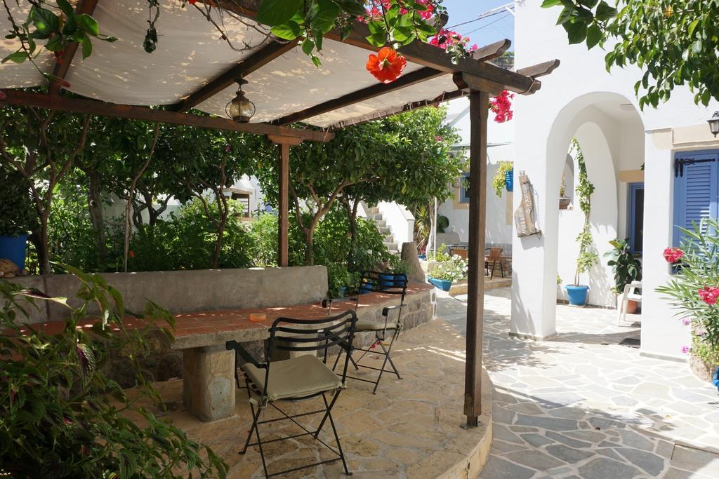 Patmos Maria Studios สกาลา ภายนอก รูปภาพ